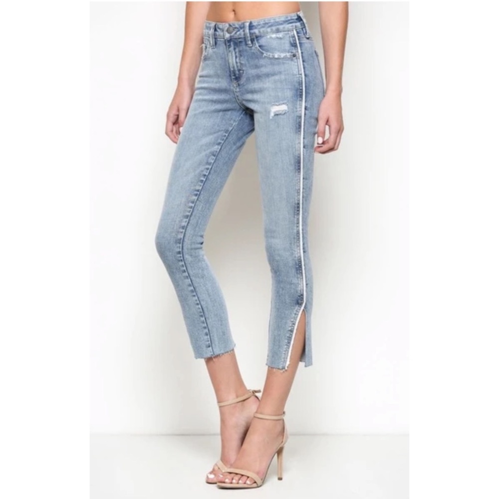 Hidden Side Piping Raw Hem Denim Jeans 28
